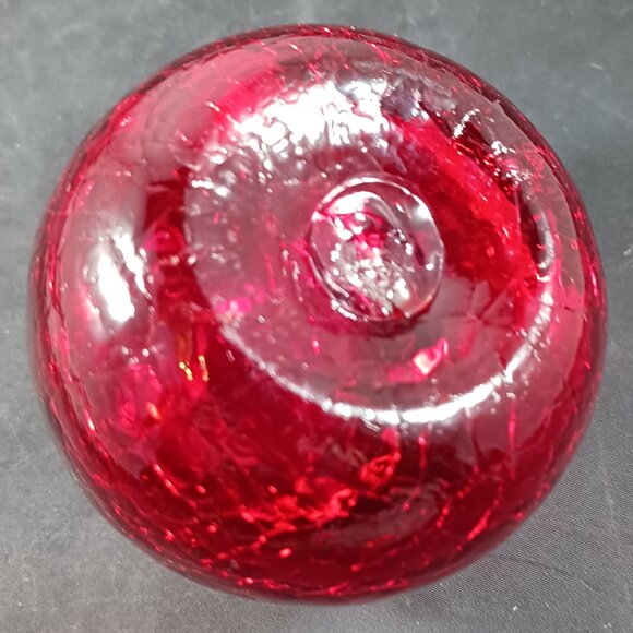 Vintage 90's Crackle Art Glass Red Apple Paperweight - Picture 5 of 7
